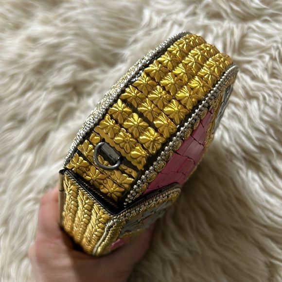 handcrafted RAMLA Beverly Hills Metal mosaic removable gold strap shoulder bag - Picture 6 of 11